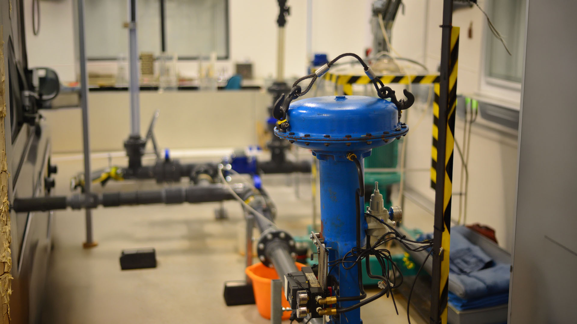 Blue control valve rig